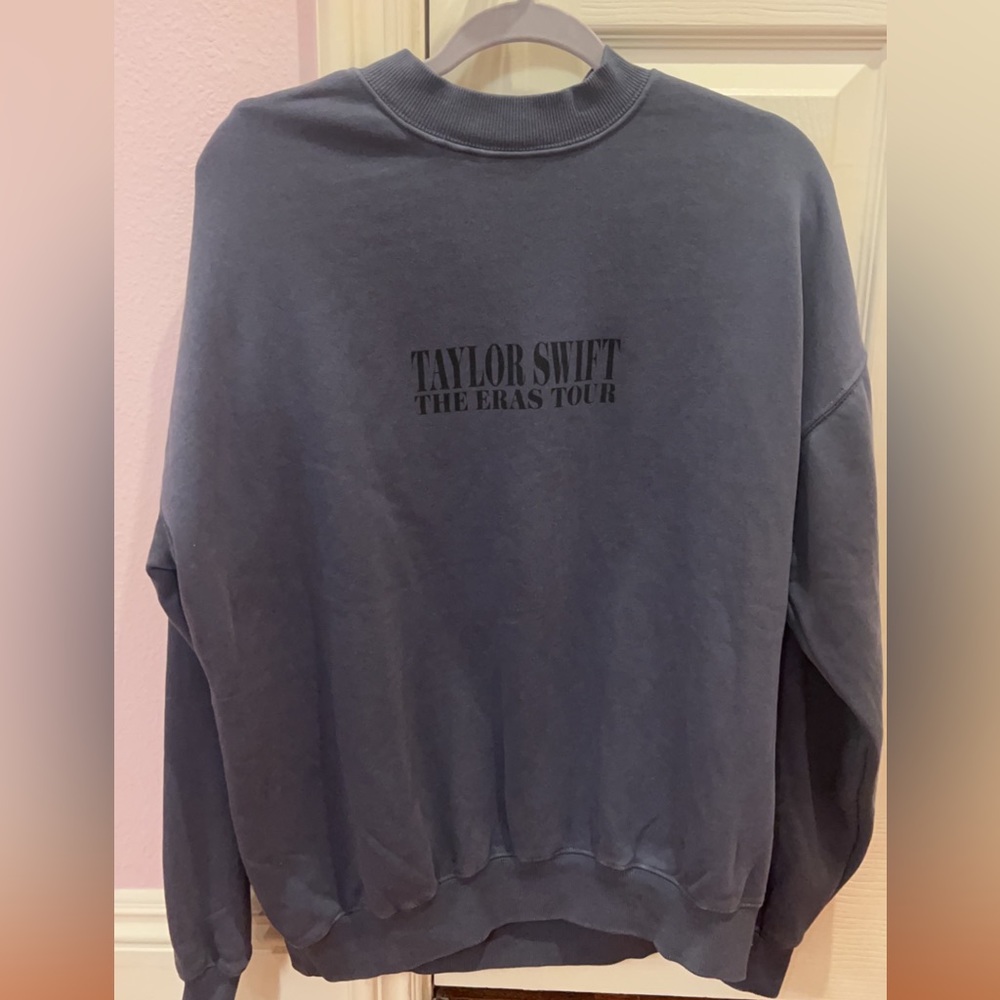 Taylor Swift Blue Crewneck Size XS